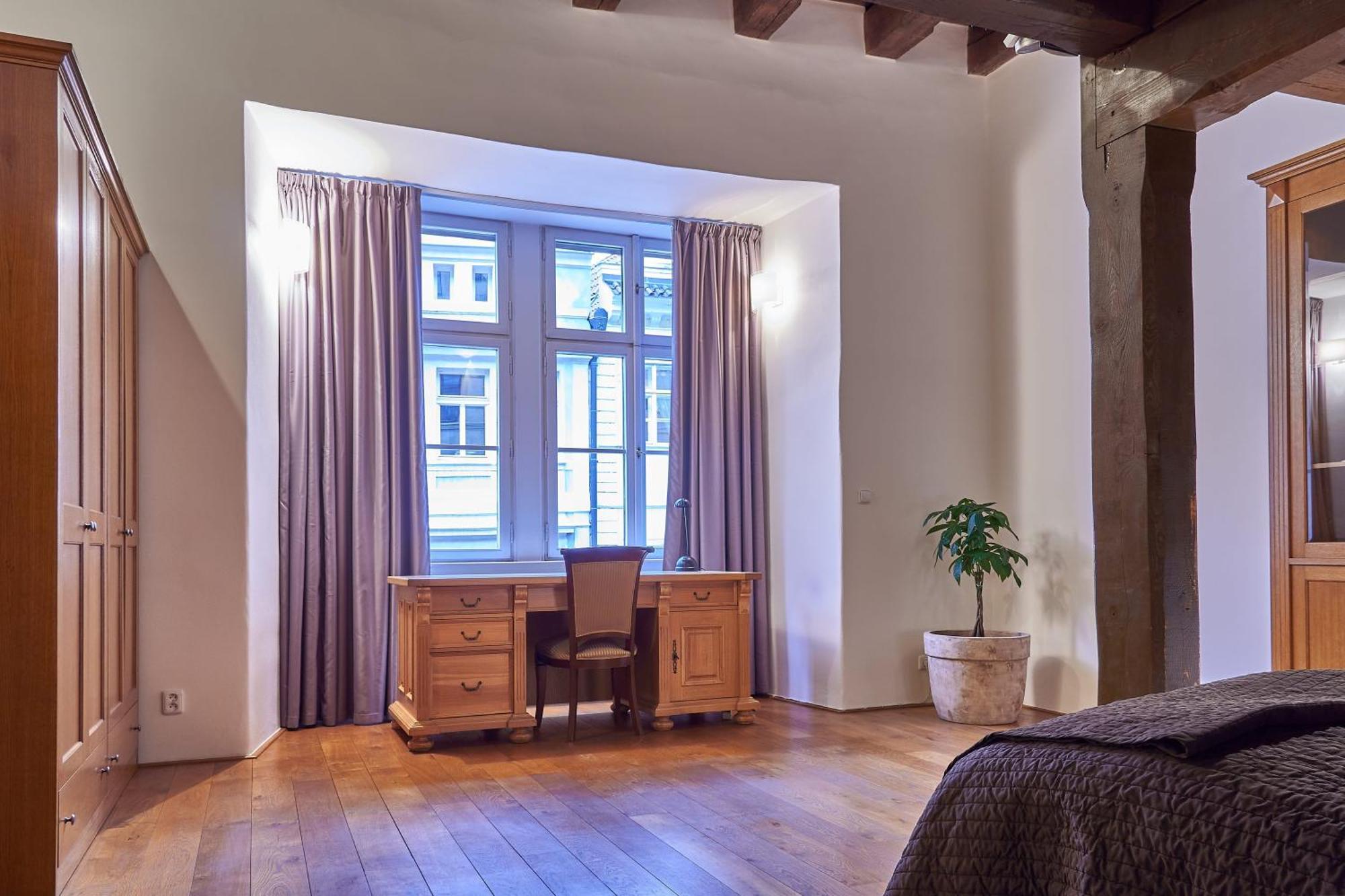Hotel U 3 Pstrosu Prag