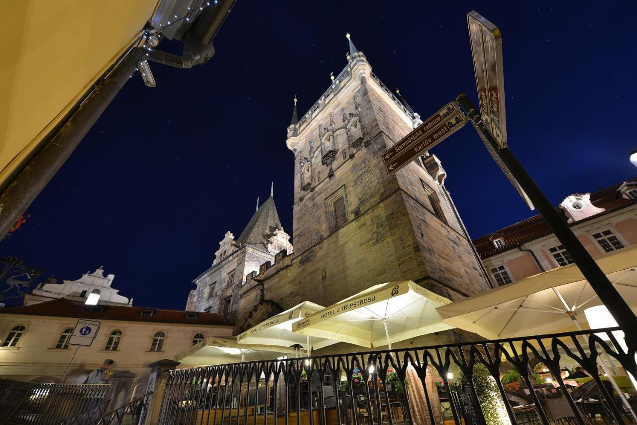 U 3 Pstrosu Hotel Prag
